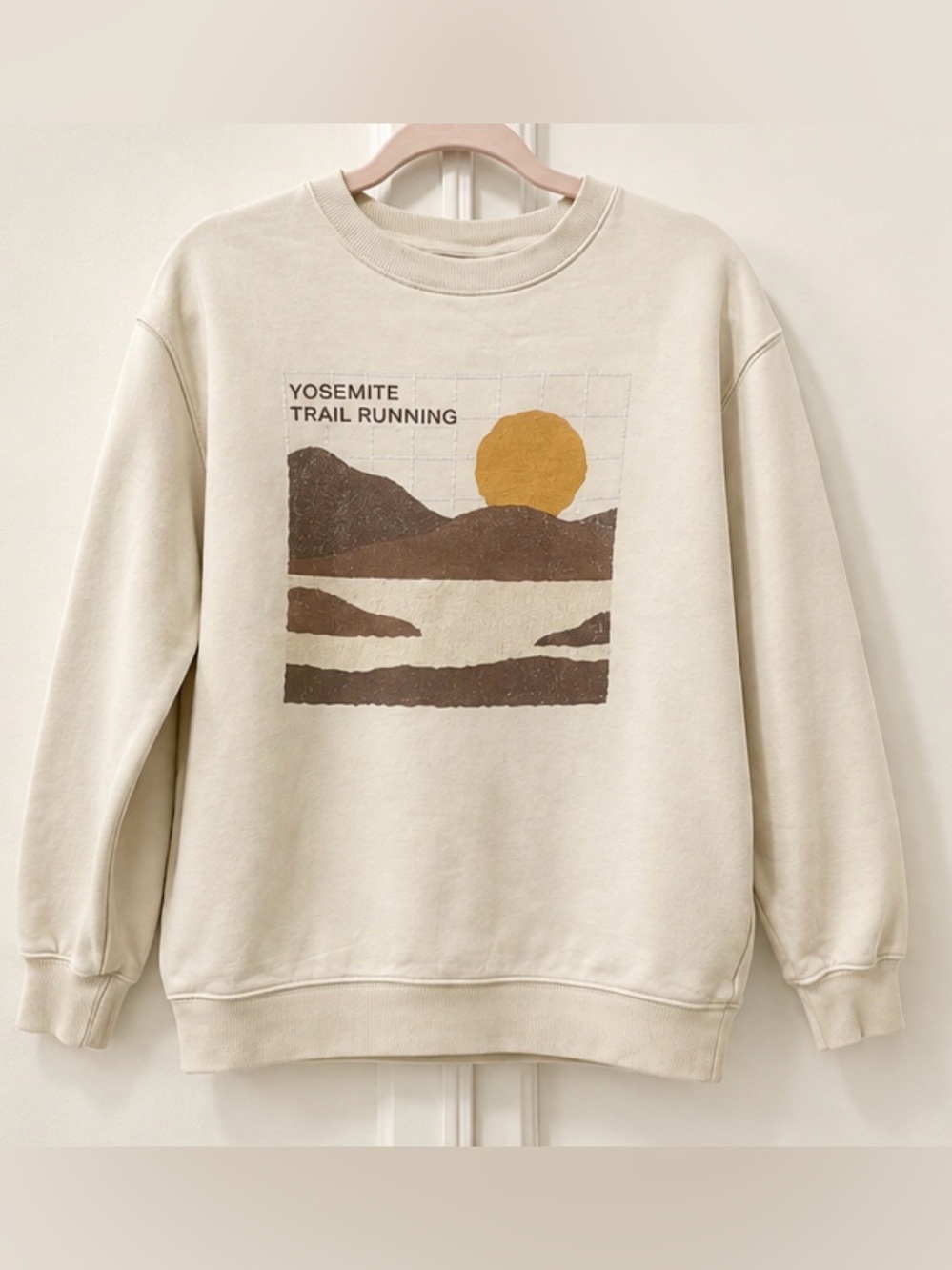Yosemite Trail Running Cream Sweater